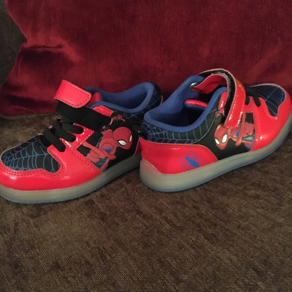 spiderman light up shoes